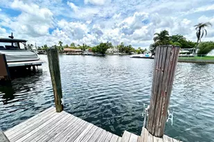 12900 N Bayshore Dr, North Miami, FL 33181 - Photo 17