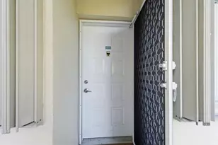 7572 Trent Dr, Fort Lauderdale, FL 33321 - Photo 9