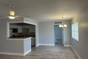 126 Seville E, Delray Beach, FL 33446 - Photo 11