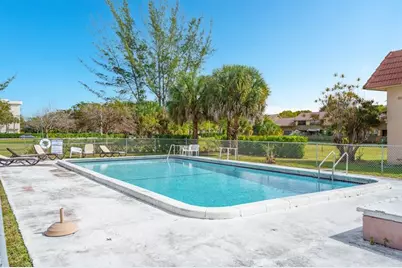 8101 NW 27th St, Unit #4, Coral Springs, FL 33065 - Photo 31