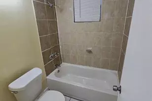 13695 NE 3rd Ct, North Miami, FL 33161 - Photo 9