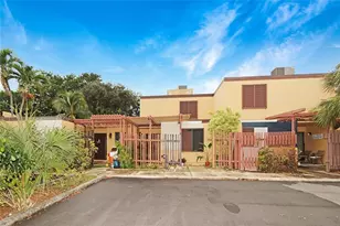 1640 W Golfview Dr, Pembroke Pines, FL 33026 - Photo 9