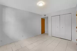 2424 NW 39th Wy, Lauderdale Lakes, FL 33311 - Photo 13