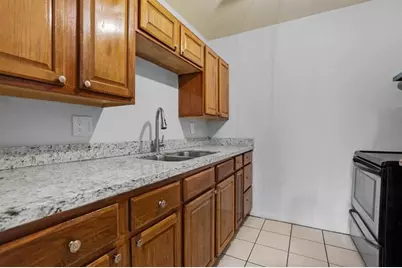 2424 NW 39th Way, Unit #202, Lauderdale Lakes, FL 33311 - Photo 3