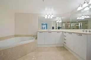 2011 N Ocean Blvd, Fort Lauderdale, FL 33305 - Photo 13