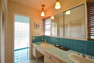 2132 Bayview Dr, Fort Lauderdale, FL 33305 - Photo 11