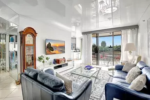 7100 Radice Ct, Lauderhill, FL 33319 - Photo 9