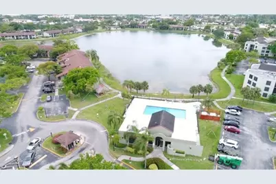 203  Lake Pointe Dr, Unit #108, Oakland Park, FL 33309 - Photo 3