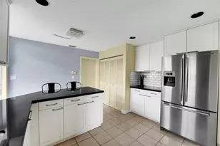 3130 N 38th Ave, Hollywood, FL 33021 - Photo 13