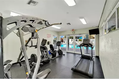 3130 N 38th Avenue, Hollywood, FL 33021 - Photo 37