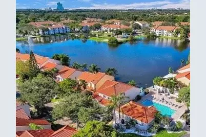 3130 N 38th Avenue, Hollywood, FL 33021 - Photo 3