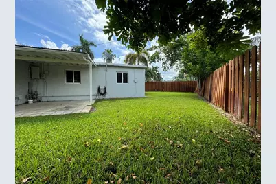 2417 NE 15th Ave, Pompano Beach, FL 33064 - Photo 21
