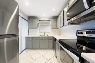 1340 NE 28th Ave, Pompano Beach, FL 33062 - Photo 3