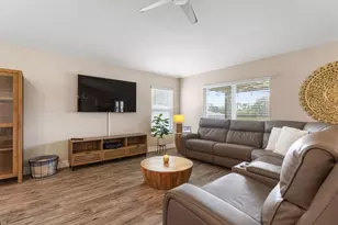 5580 NW Pine Trail Cir, Port Saint Lucie, FL 34983 - Photo 11