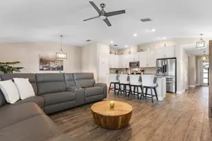 5580 NW Pine Trail Cir, Port Saint Lucie, FL 34983 - Photo 9