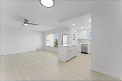 804 SE 7th St, Unit #404, Deerfield Beach, FL 33441 - Photo 9