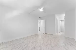 804 SE 7th St, Deerfield Beach, FL 33441 - Photo 13