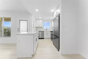 804 SE 7th St, Deerfield Beach, FL 33441 - Photo 11