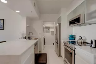 3020 NE 32nd Ave, Fort Lauderdale, FL 33308 - Photo 3