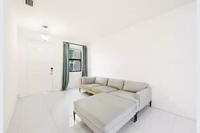 4033  Devenshire Ct, Coconut Creek, FL 33073 - Photo 17