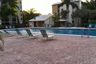 2112 S Cypress Bend Dr, Pompano Beach, FL 33069 - Photo 3