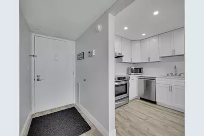 531 N Ocean Blvd, Unit #1701, Pompano Beach, FL 33062 - Photo 9
