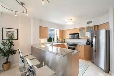 2001 N Ocean Blvd, Unit #401, Fort Lauderdale, FL 33305 - Photo 7