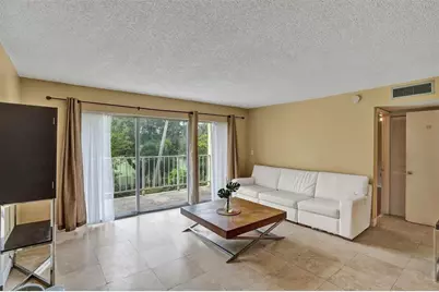 200  178th Dr, Unit #309, Sunny Isles Beach, FL 33160 - Photo 11