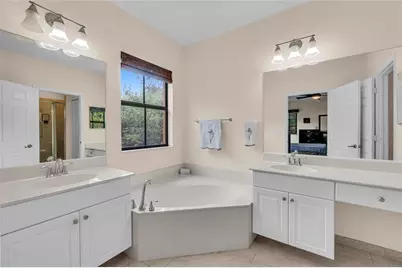 6140  Grand Cypress Cir, Pompano Beach, FL 33073 - Photo 19