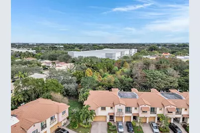 6140  Grand Cypress Cir, Pompano Beach, FL 33073 - Photo 37