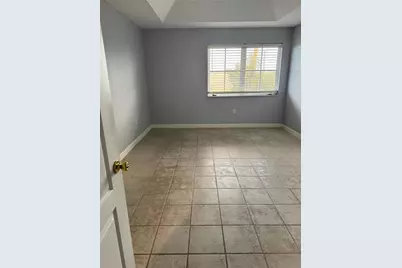 2137  Shoma Dr, Unit #156 Bldg 17, Royal Palm Beach, FL 33414 - Photo 9