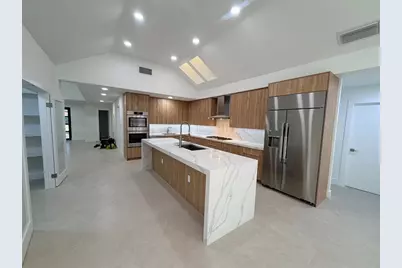 7571  Estrella Cir, Boca Raton, FL 33433 - Photo 7