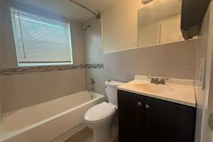 720 NE 2nd St, Fort Lauderdale, FL 33301 - Photo 11