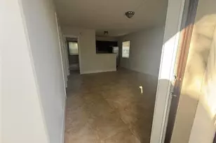 720 NE 2nd St, Fort Lauderdale, FL 33301 - Photo 15