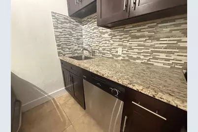 720 NE 2nd St, Unit #6, Fort Lauderdale, FL 33301 - Photo 3