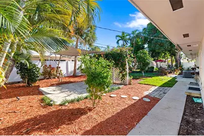 2616  Middle River Dr, Fort Lauderdale, FL 33306 - Photo 9