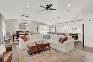 2713 NE 21st Ave, Fort Lauderdale, FL 33306 - Photo 7