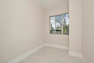 560 NW 12th St, Fort Lauderdale, FL 33311 - Photo 19