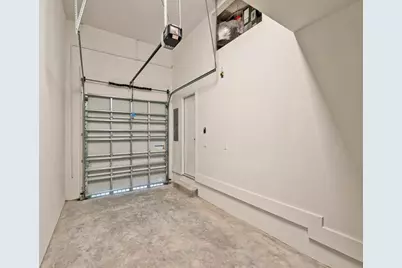 560 NW 12th St, Fort Lauderdale, FL 33311 - Photo 23