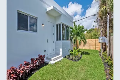560 NW 12th St, Fort Lauderdale, FL 33311 - Photo 25