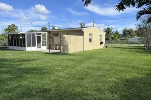 2000 Seminole Blvd, West Palm Beach, FL 33409 - Photo 9