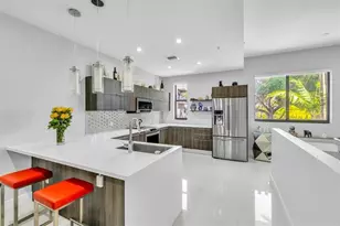 462 SE 1st Cir, Pompano Beach, FL 33060 - Photo 3