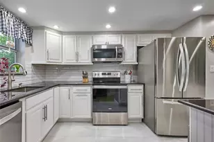 6020 NW 44th St, Lauderhill, FL 33319 - Photo 13