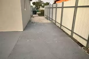 7430 Venetian St, Miramar, FL 33023 - Photo 17