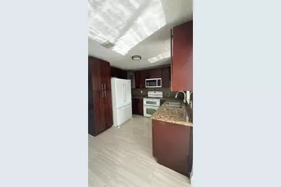 7430  Venetian St, Miramar, FL 33023 - Photo 7