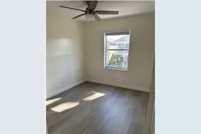 10535 NW 57th St, Coral Springs, FL 33076 - Photo 9