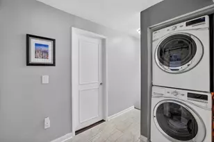 1401 NE 9th St, Fort Lauderdale, FL 33304 - Photo 51