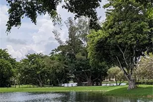 2361 NW 96th Terrace Unit #18 G, Pembroke Pines, FL 33024 - Photo 29