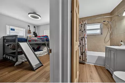 270 NE 42nd Ct, Oakland Park, FL 33334 - Photo 19