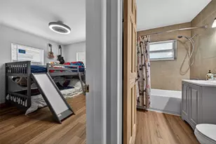 270 NE 42nd Ct, Oakland Park, FL 33334 - Photo 19